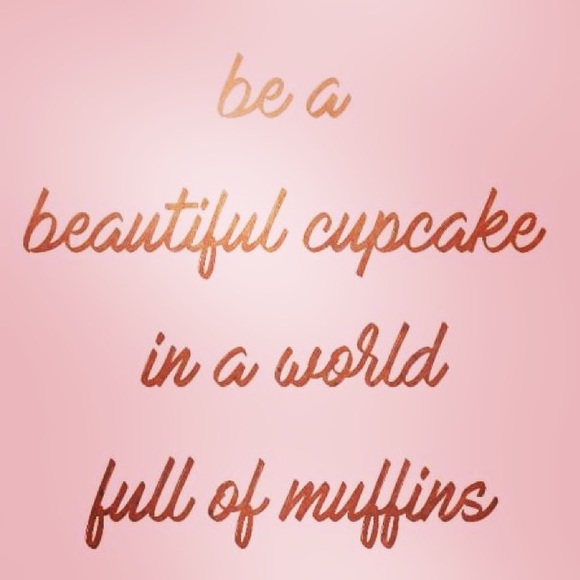 Meet your Posher, Jessica - Picture 2 of 12